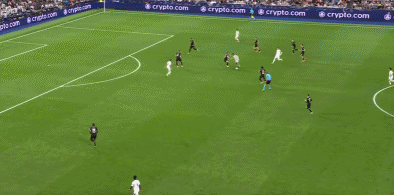 抢点射偏, 琼阿梅尼禁 抢点射偏, 琼阿梅尼禁